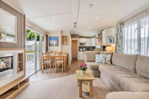 Maple Brook Lodge Sea Breeze Shorefield